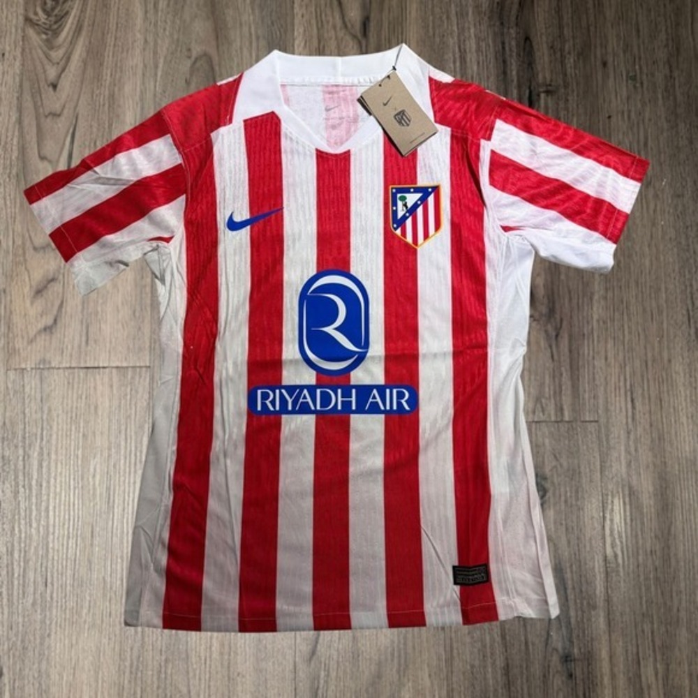 Nike Atletico Madrid 2026 Home Jersey Size Large Red White Striped NWT